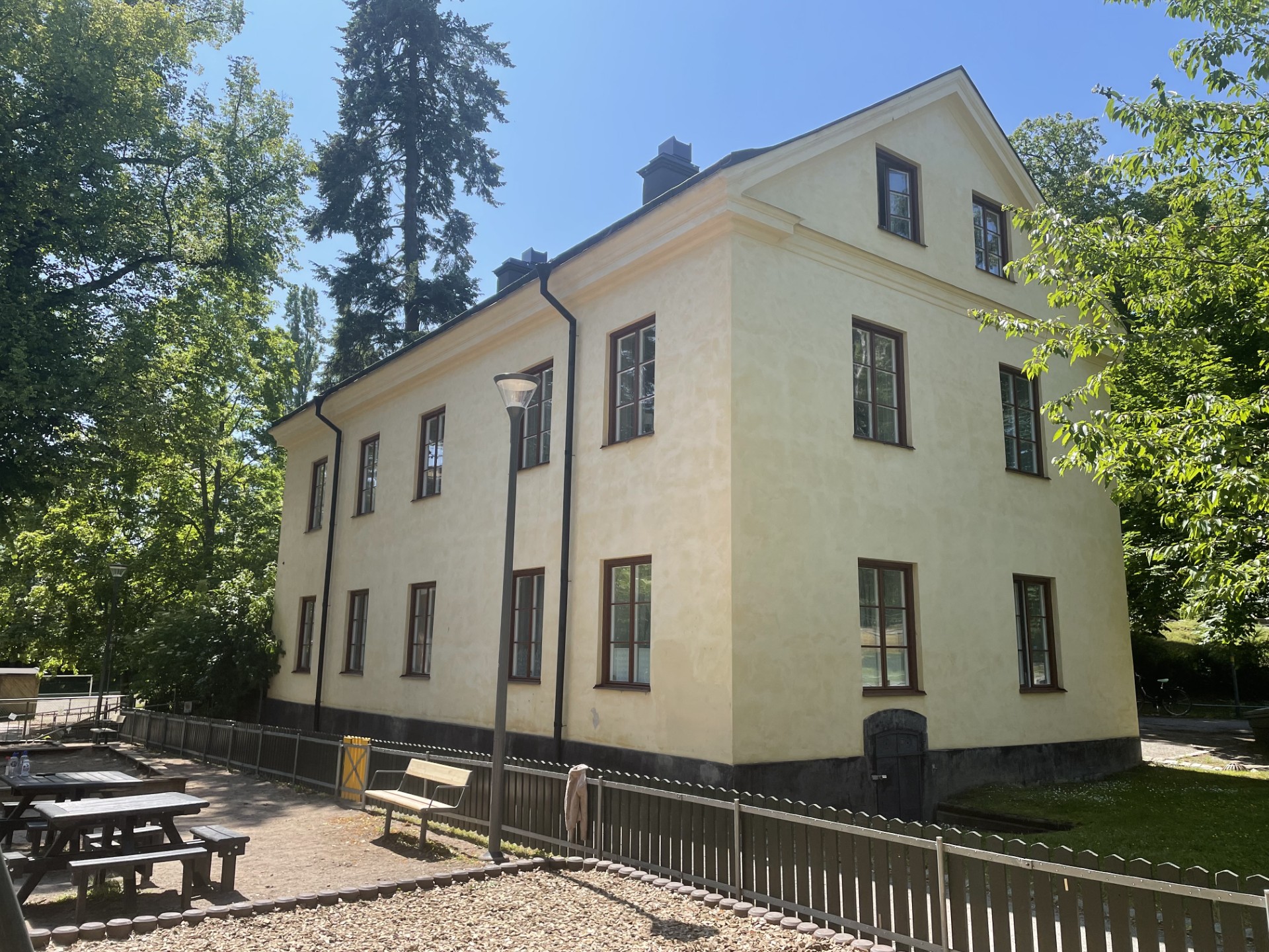 Hitta till Helheten KBT Stockholm - Vallentinhuset - Sommar - 04