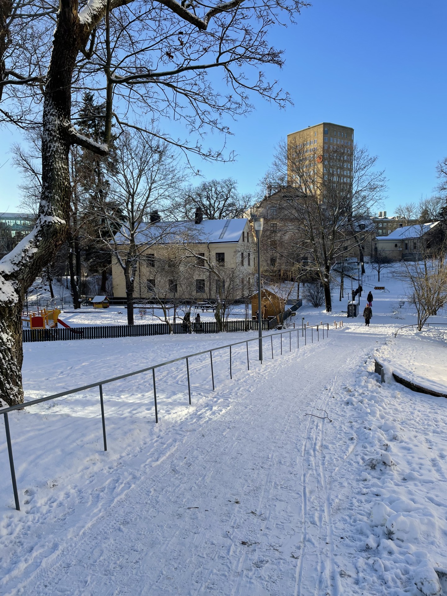 Hitta till Helheten KBT Stockholm - Vallentinhuset - Vinter - 01